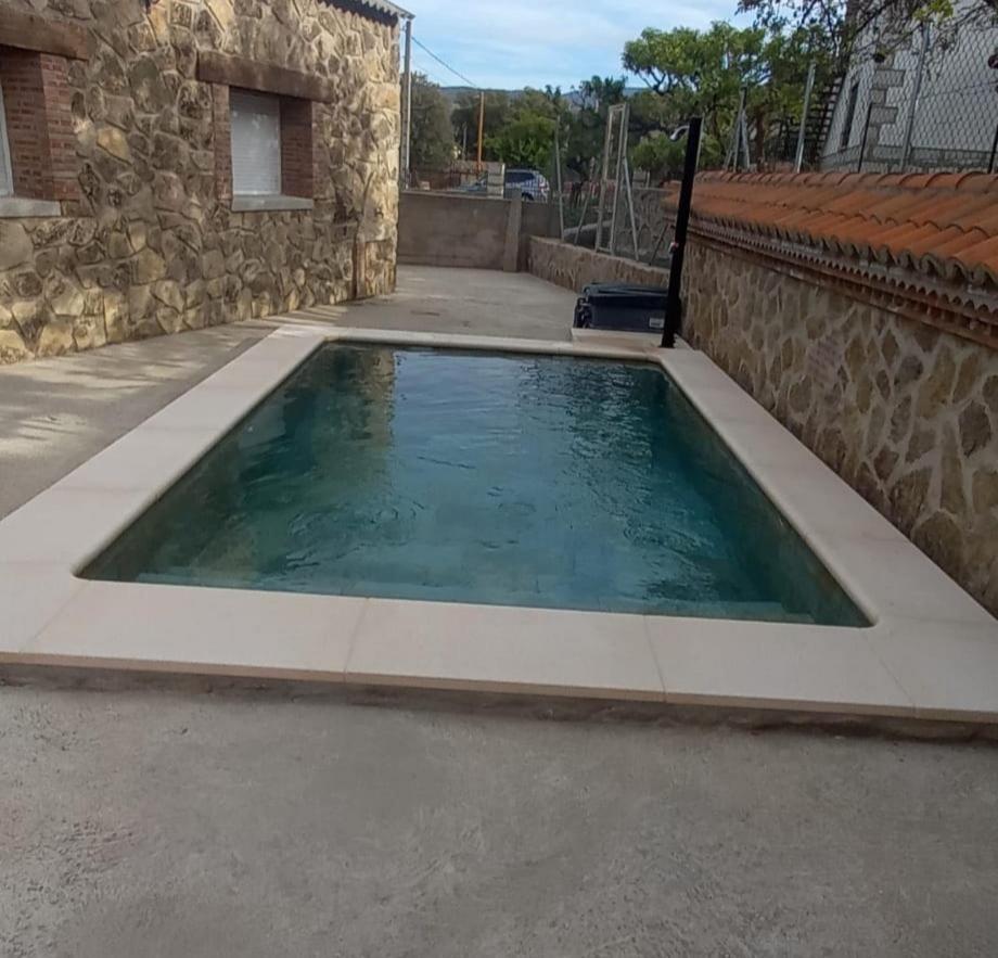 Villa El Cauce Navaluenga Exterior foto