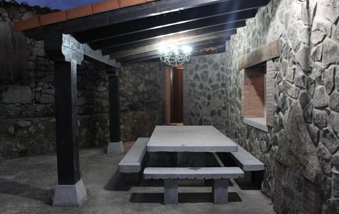 Villa El Cauce Navaluenga Exterior foto