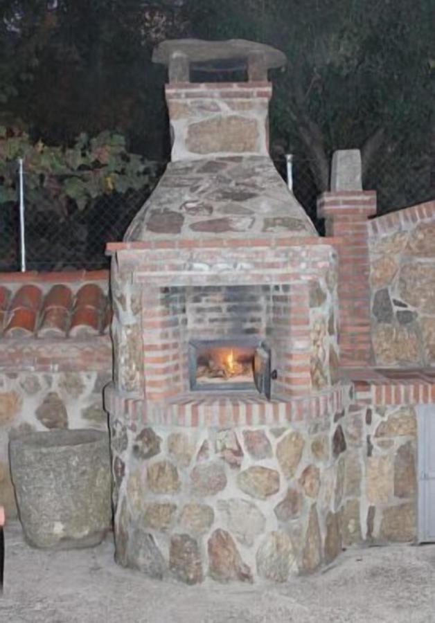 Villa El Cauce Navaluenga Exterior foto